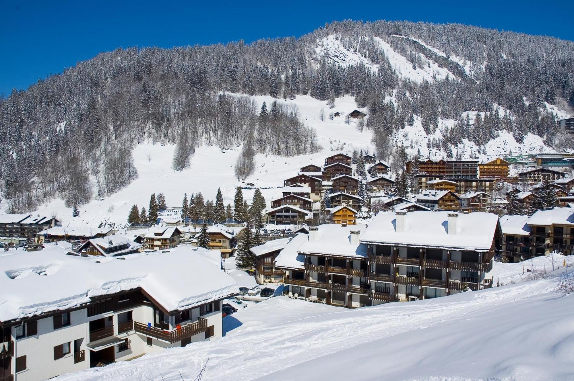 Hotel Alpen Roc ลาคลูซาซ์ ภายนอก รูปภาพ