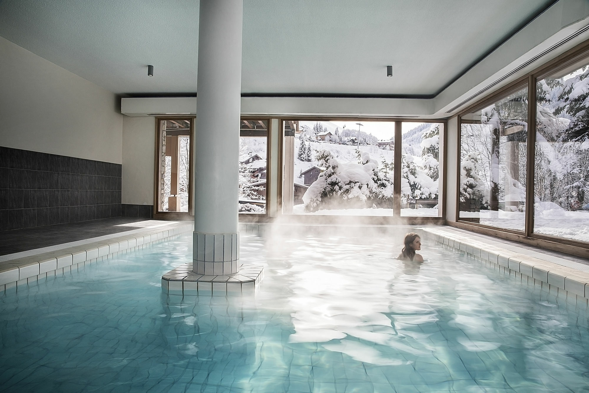 Hotel Alpen Roc ลาคลูซาซ์ ภายนอก รูปภาพ
